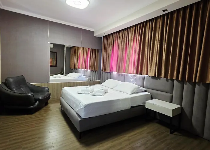 Hotel House